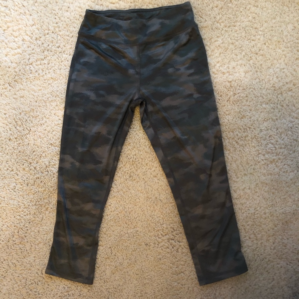Everlast Camo workout gym Capri leggings M